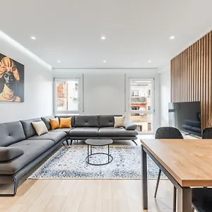 Apartment Mumba By, Tirana